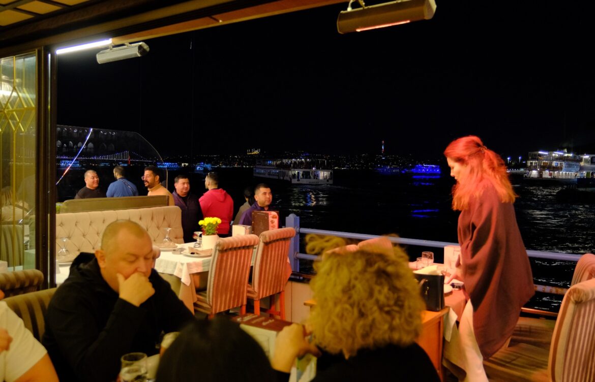 Galata Köprüsü Balık Restoranları